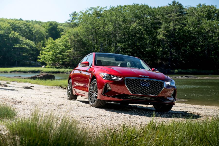  Genesis G70 3.3T 2018 года  (NA) (фото 28 из 42)